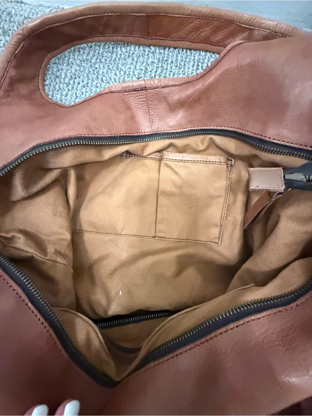 Handmade Genuine Leather Hobo Tote Bag oversize, Cognac Brown, pre-owned. - Picture 6 of 16